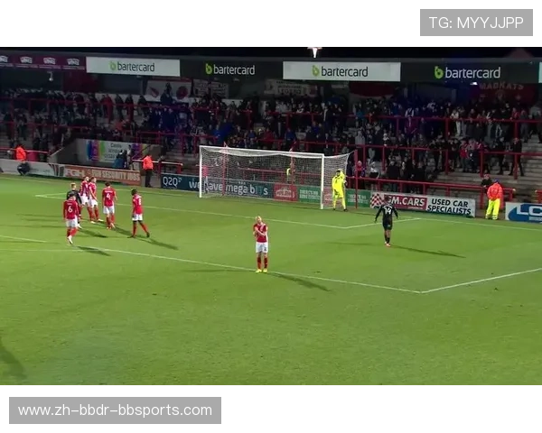 保级悬念延续莫克姆与卡莱尔联激战集锦回顾